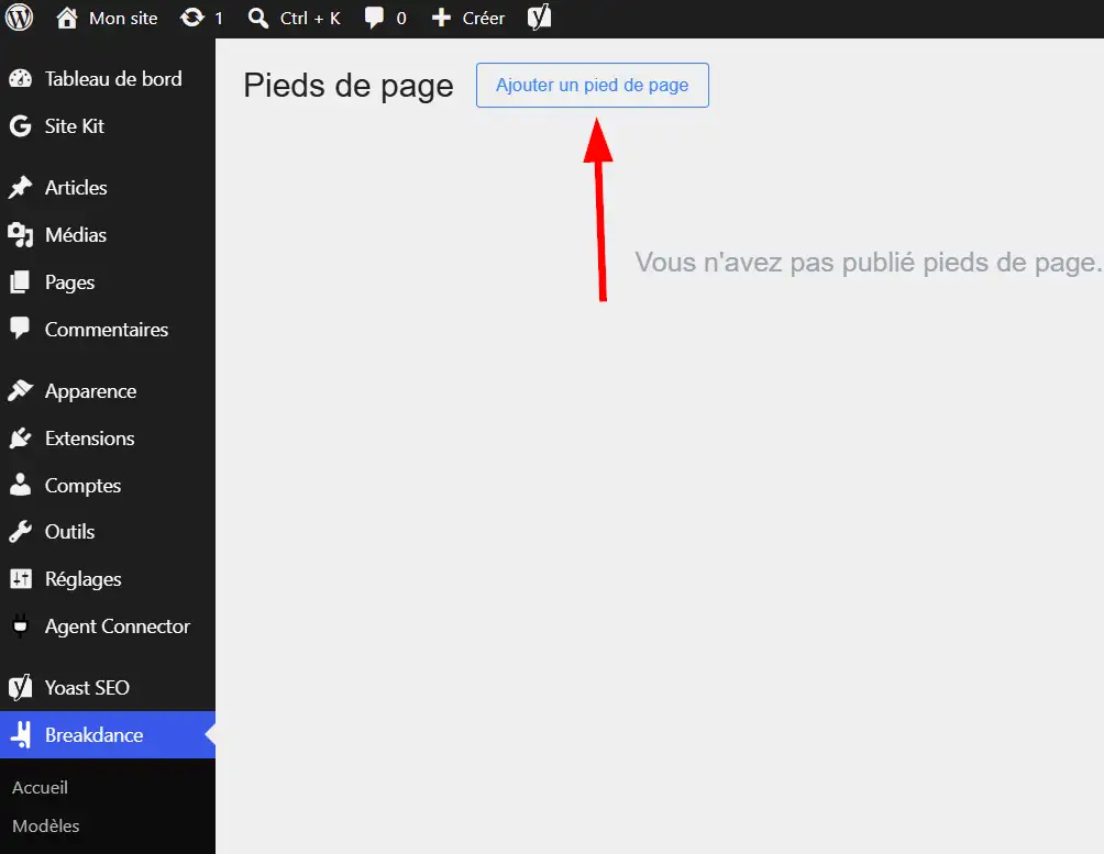 Cliquer sur le bouton "Ajouter un pied de pages" dans le constructeur Breakdance